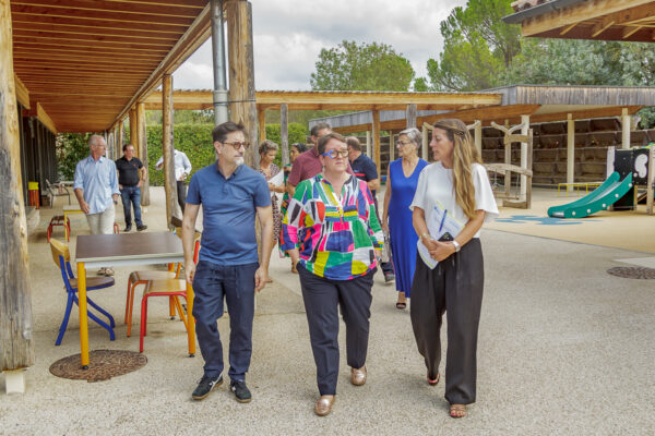 Lire la suite à propos de l’article 🏫&nbsp;<strong>[GROUPE SCOLAIRE] Bonne nouvelle : l’avis de dangerosité retiré après la visite de la sous-préfète… mais plus de 250 000 € de travaux à prévoir</strong>